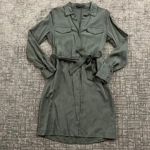 Banana Republic green button up long sleeve dress